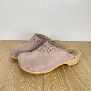 Sanita | Suede Wooden Clogs Light Pink